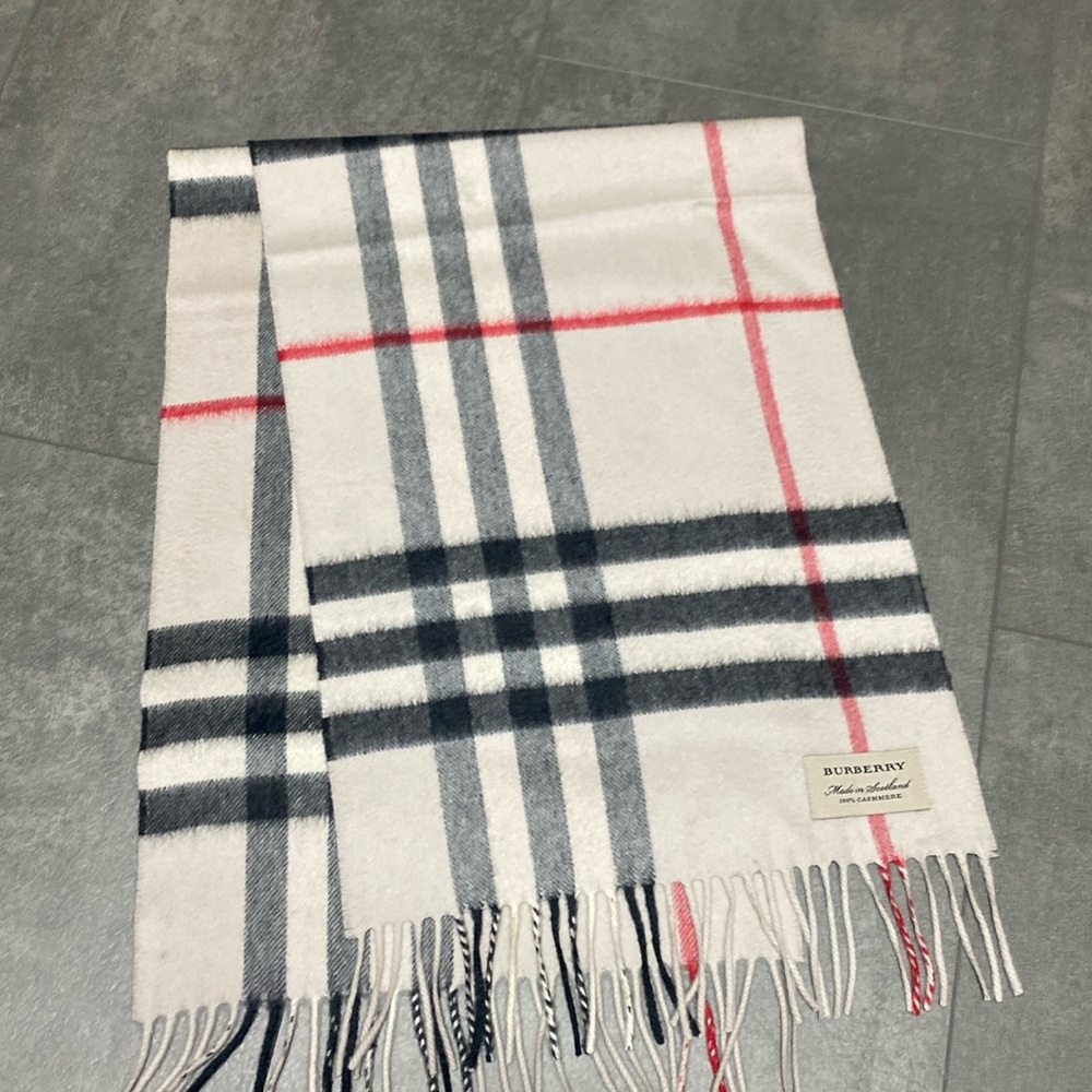 Authentic Burberry 100% Cashmere Check Scarf